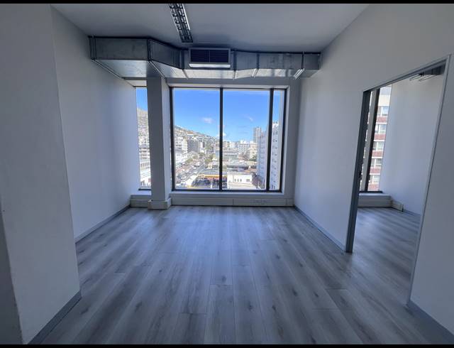 46M² OFFICE TO LET IN SEA POINT